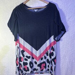LuLaRoe Tulip Sleeve Relaxed Tunic